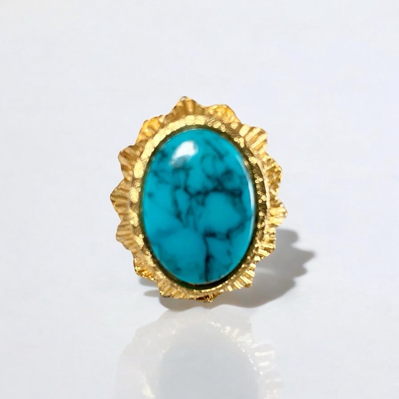 Vintage Glass Turquoise Cabochon Ring Adjustable Blue and Goldtone. - Picture 2 of 6